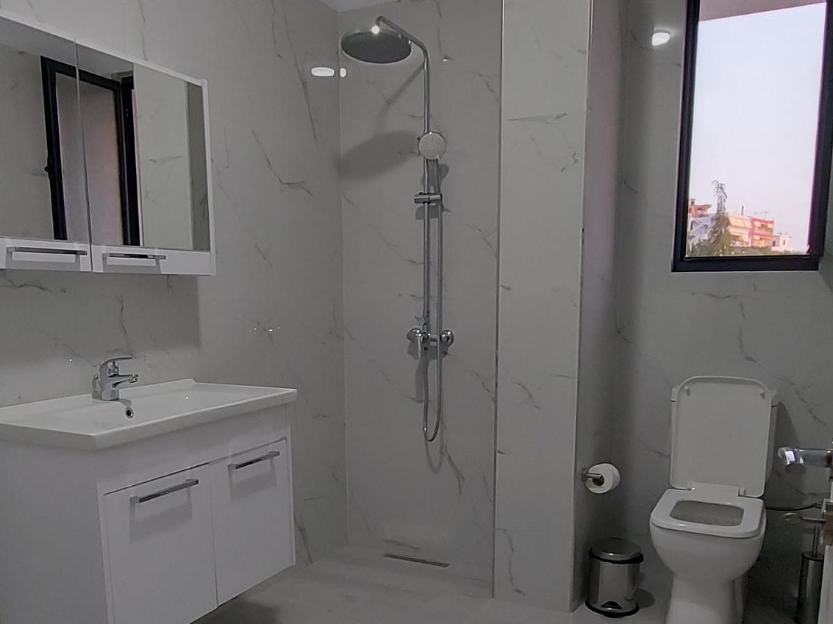 Duka Apartments Sarande Bagian luar foto